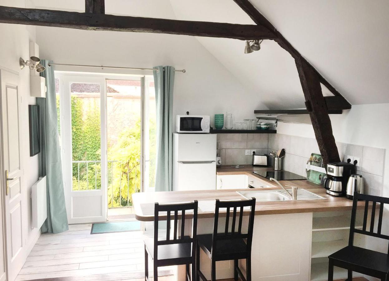 Les Gites Du Clos Saint-Martin Maule ภายนอก รูปภาพ