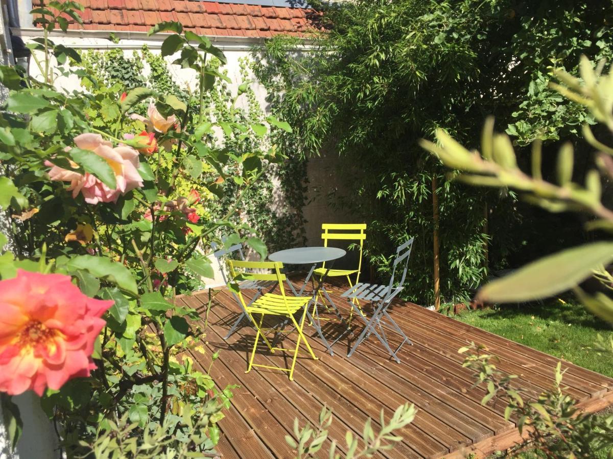 Les Gites Du Clos Saint-Martin Maule ภายนอก รูปภาพ