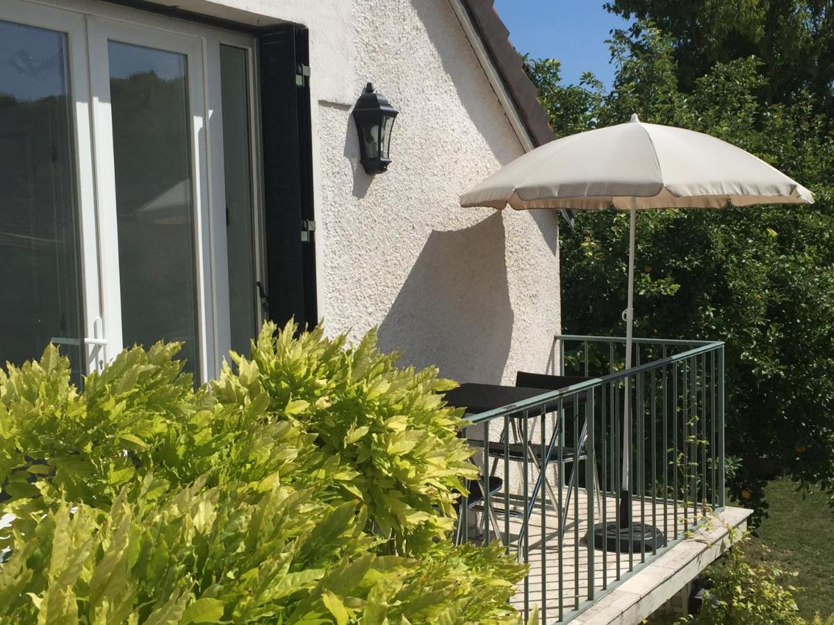 Les Gites Du Clos Saint-Martin Maule ภายนอก รูปภาพ